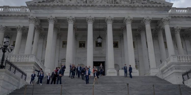 Former lawmakers have ideas on fixing Congress. Will anyone listen?