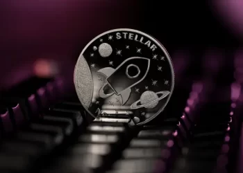 Stellar and Bitcoin Cash: Stellar on support above 0.105000