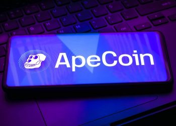 ApeCoin and Akita Inu: ApeCoin under pressure below 1,250