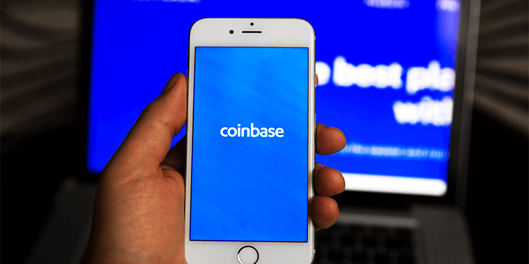 Coinbase Faces System-Wide Outage, Users Left in the Dark