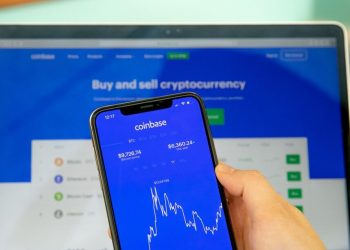 Coinbase Debuts QCAD Stablecoin Amid Canadian Expansion