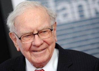 Warren Buffett gives away another $5.3 billion, says his children will manage estate