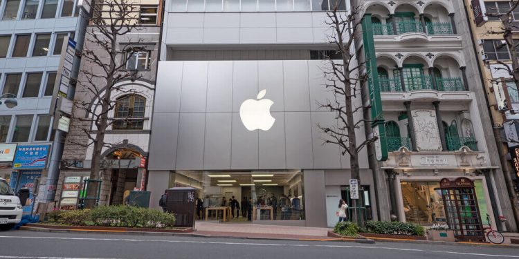 Apple Launches AI, Leaves iPhone 15 and Older Behind