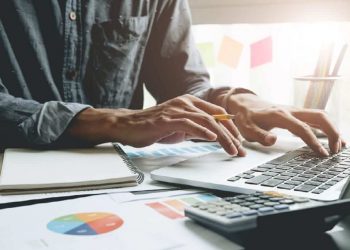 Forex Market Poised for Key US Economic Data