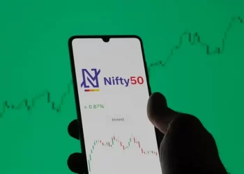 Nifty climbs above 23480.00, German 40 under pressure