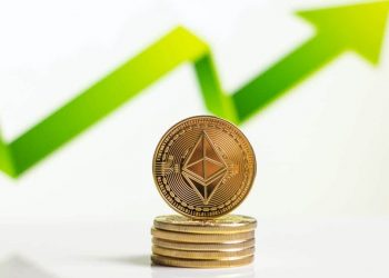 The price of Ethereum dropped to $3330 level this morning