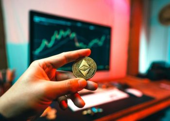 Crypto Market Recap: Saylor’s Strategy Resumes Bitcoin Buying